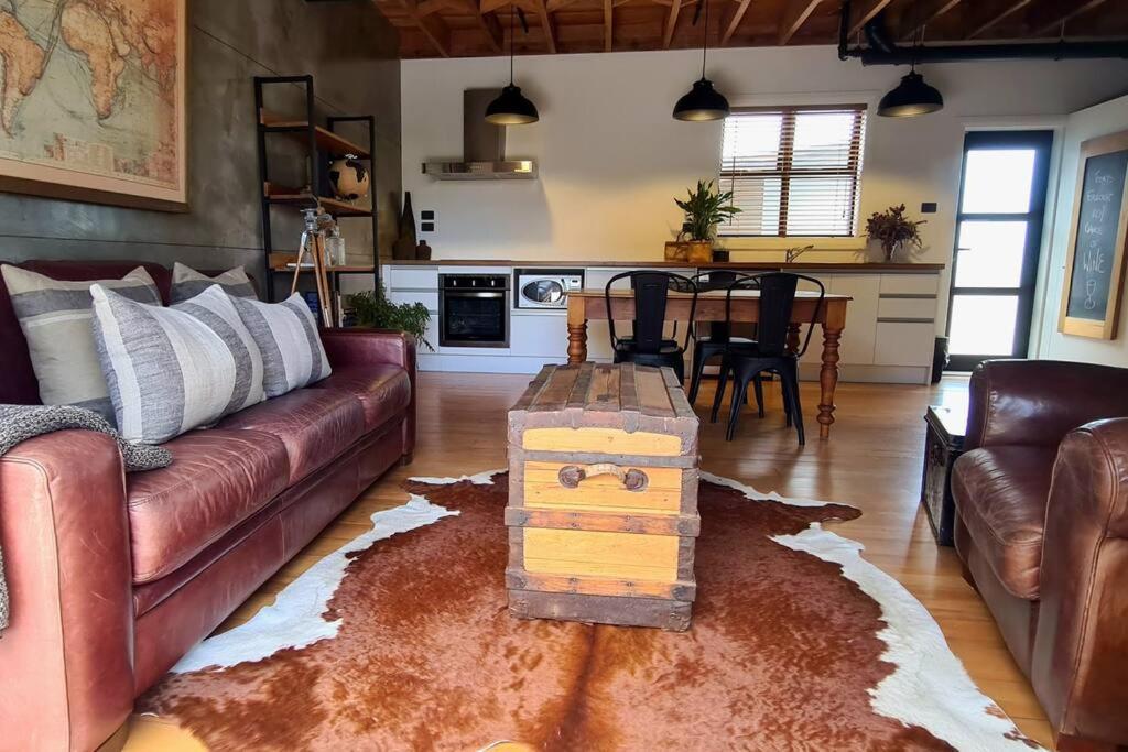 Apartment 4 - Haddin Court - Chic Ny Loft Style Μπλένχαϊμ Εξωτερικό φωτογραφία